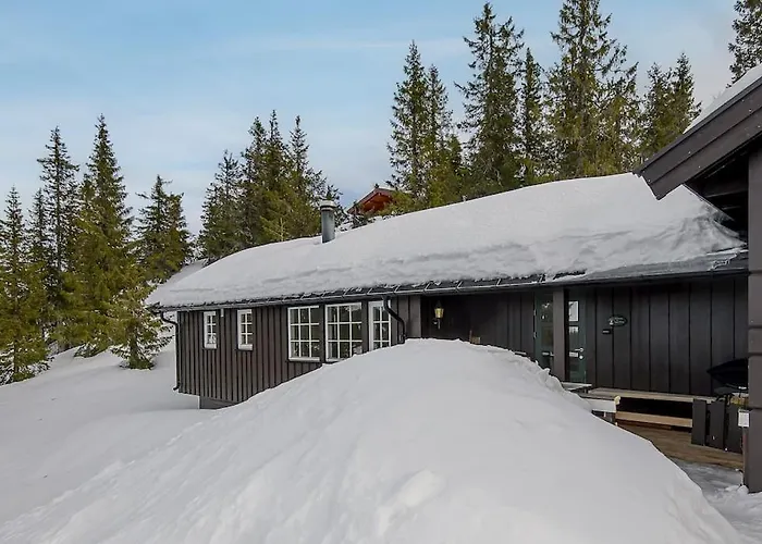In Beautiful Sjusjoen, Near Lillehammer Semesterbostad
