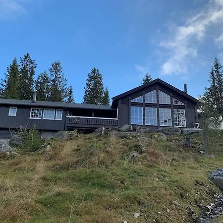 In Beautiful Sjusjoen, Near Lillehammer Ferienhaus *